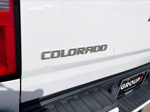 Used 2018 Chevrolet Colorado LT w/ LT Convenience Package AWD/4WD image 10