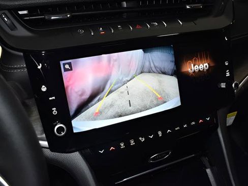 New 2026 Jeep Grand Cherokee Limited w/ Limited Altitude Package AWD/4WD image 13