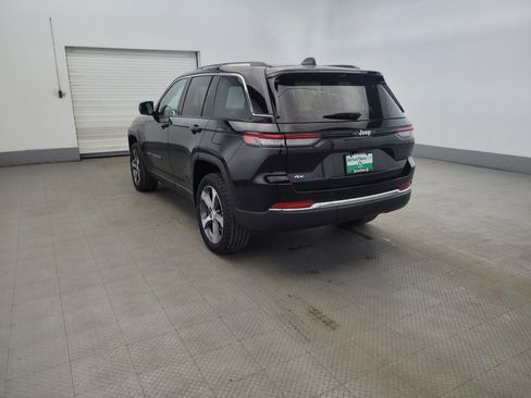 Used 2022 Jeep Grand Cherokee Limited 4xe w/ Luxury Tech Group II AWD/4WD image 5