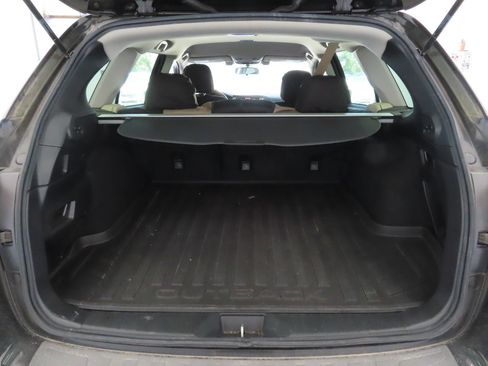 Used 2019 Subaru Outback 2.5i AWD/4WD image 22