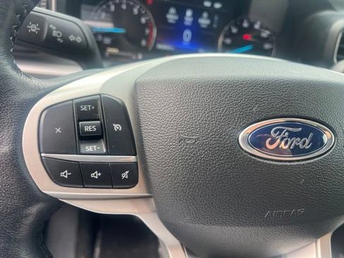 Used 2023 Ford Explorer XLT w/ Equipment Group 202A AWD/4WD image 20