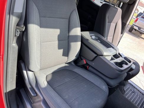 Used 2021 Chevrolet Silverado 1500 LT AWD/4WD image 28