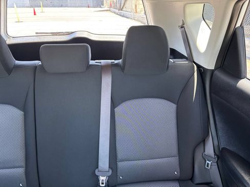 Used 2025 Kia Soul LX w/ LX Technology Package FWD image 37