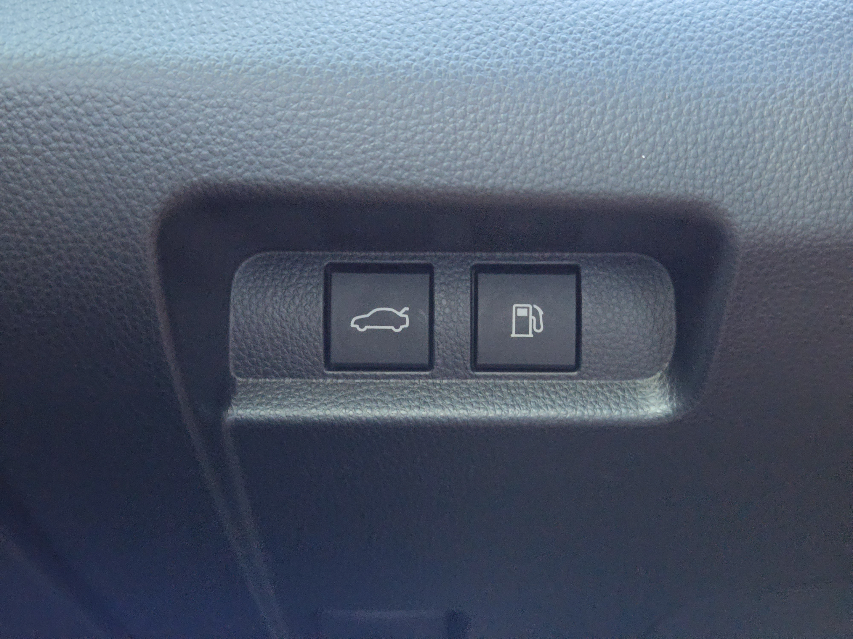 Used 2026 Toyota Crown Platinum AWD/4WD image 15