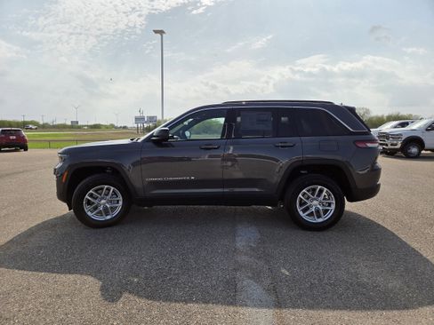 New 2026 Jeep Grand Cherokee Laredo X image 4