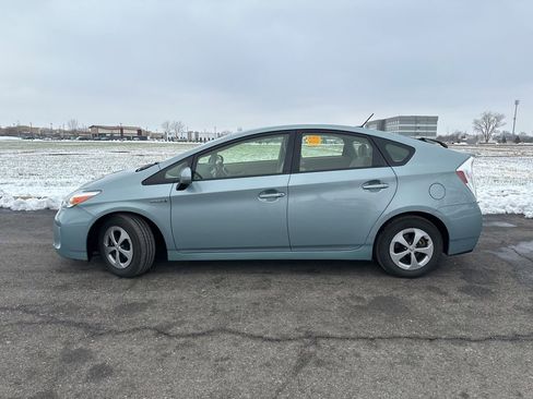 Used 2014 Toyota Prius One image 7