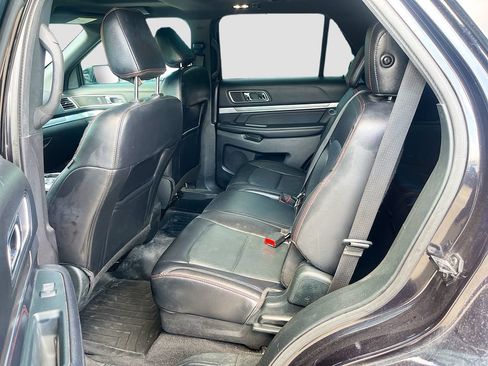 Used 2019 Ford Explorer Sport AWD/4WD image 25