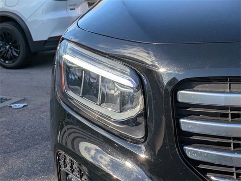 Used 2025 Mercedes-Benz GLB 250 image 8