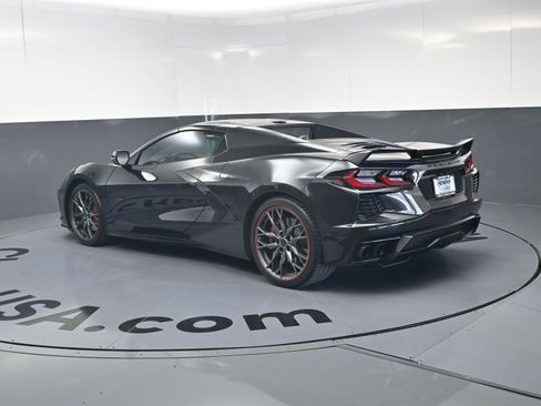 Used 2023 Chevrolet Corvette Stingray Premium Conv w/ Z51 Performance Package RWD image 7