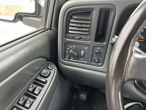 Used 2007 GMC Sierra 1500 SLE w/ Crew Cab Value Package RWD image 20