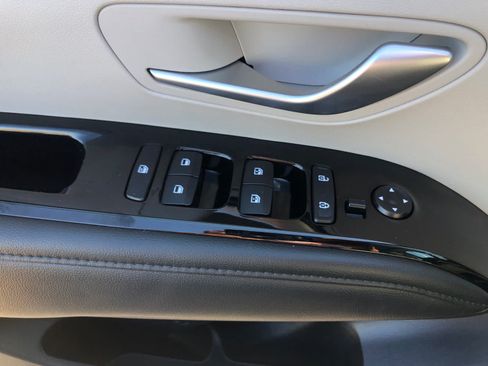 Certified 2024 Hyundai Tucson Limited AWD/4WD image 26