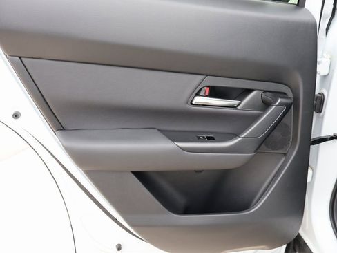 Used 2025 MAZDA CX-50 AWD 2.5 S w/ Premium Plus Pkg image 17