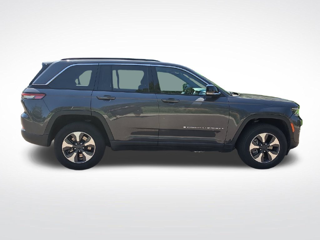 Used 2024 Jeep Grand Cherokee Limited 4xe AWD/4WD image 8