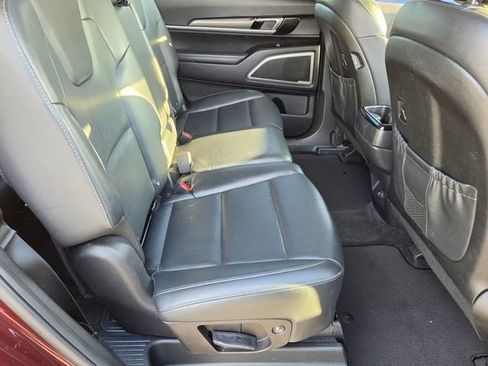 Used 2020 Kia Telluride LX FWD image 16