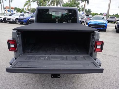 Used 2021 Jeep Gladiator Mojave w/ Dual Top Group AWD/4WD image 12
