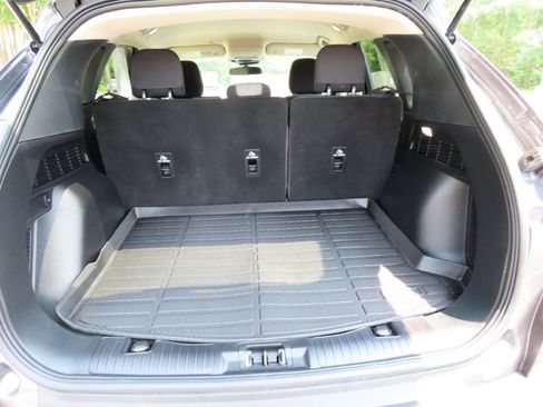 Used 2020 Ford Escape SE AWD/4WD image 19