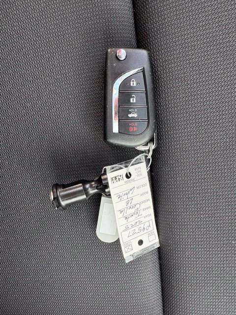 Used 2025 Toyota Corolla LE FWD image 6