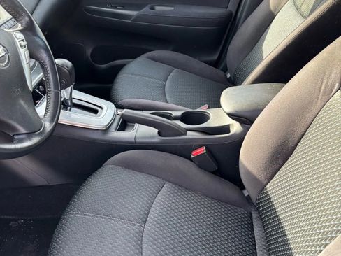 Used 2013 Nissan Sentra SR w/ Driver Pkg image 17