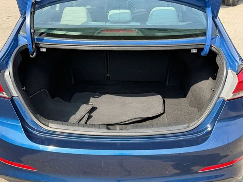 Used 2017 Hyundai Elantra SE w/ SE A/T Tech Package 03 FWD image 14