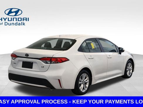 Used 2025 Toyota Corolla LE w/ LE Premium Package FWD image 2