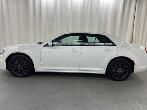 Used 2023 Chrysler 300 Touring L w/ Popular Equipment Group image 3