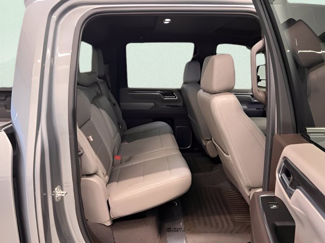 Certified 2025 Chevrolet Silverado 2500 LTZ w/ LTZ Convenience Package AWD/4WD image 4