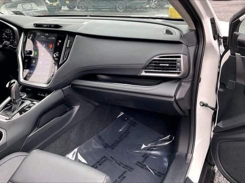 Certified 2025 Subaru Outback Touring XT image 17