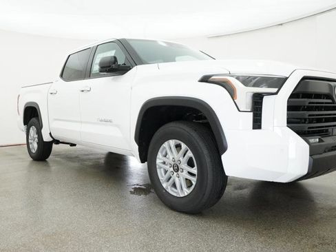 New 2026 Toyota Tundra SR5 AWD/4WD image 6