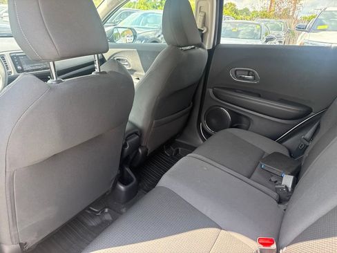 Used 2022 Honda HR-V EX image 17