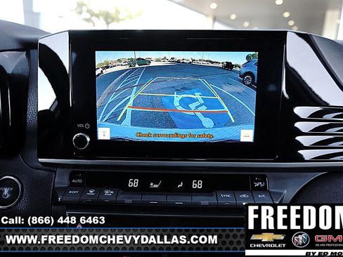 Used 2025 Toyota Camry LE image 5