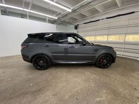Used 2022 Land Rover Range Rover Sport HST image 7
