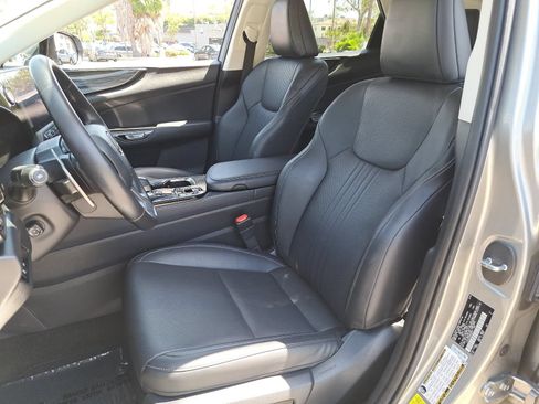Used 2022 Lexus NX 350h AWD image 16