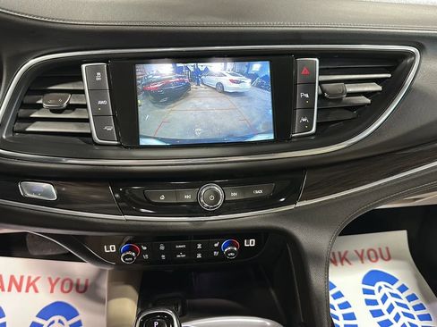 Used 2018 Buick Enclave Premium w/ Experience Buick Package AWD/4WD image 27