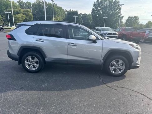 Used 2025 Toyota RAV4 XLE w/ Convenience Package FWD image 2