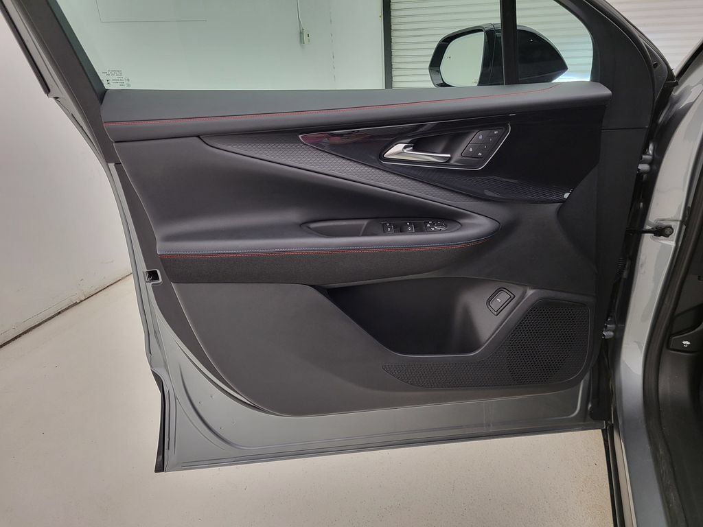 New 2026 Chevrolet Blazer EV RS AWD/4WD image 31