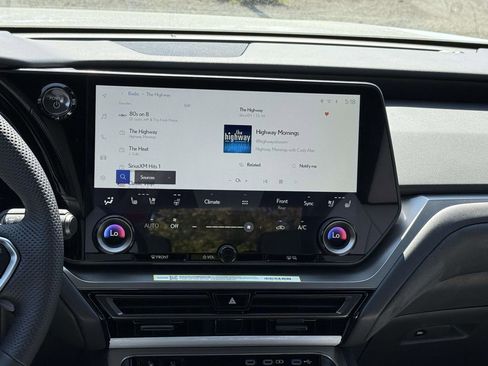 New 2026 Lexus TX 500h AWD image 10