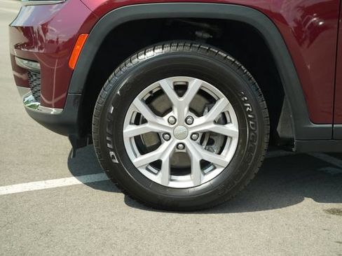 Used 2022 Jeep Grand Cherokee L Limited AWD/4WD image 11