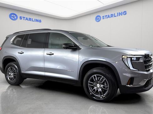 Used 2025 GMC Acadia Elevation image 13