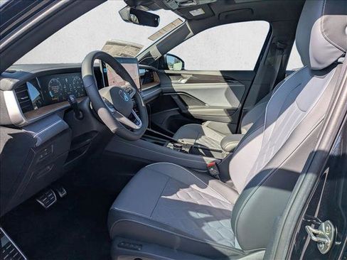 New 2026 Volkswagen Tiguan SEL R-Line image 23