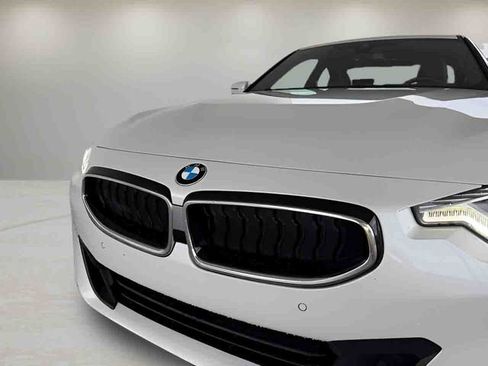 Used 2023 BMW 230i Coupe w/ Premium Package image 2
