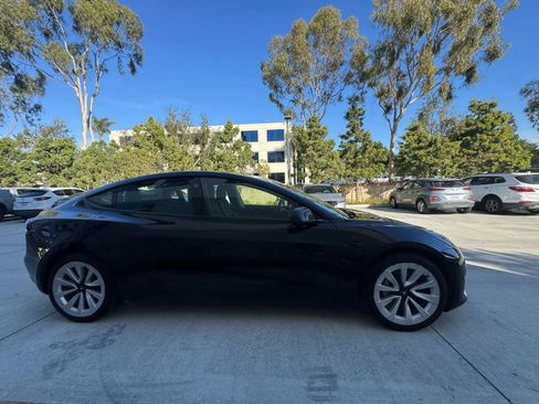 Used 2021 Tesla Model 3 Standard Range Plus RWD image 5