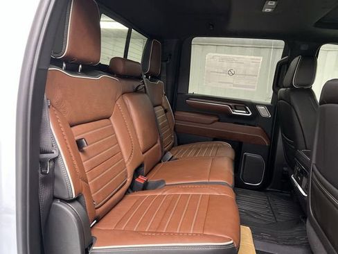 New 2026 GMC Sierra 2500 Denali Ultimate image 28