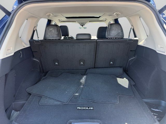 Used 2021 Nissan Rogue SV w/ Premium Package AWD/4WD image 11