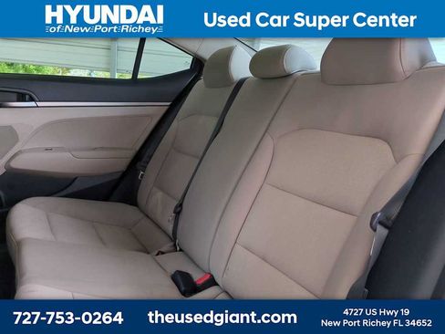 Used 2017 Hyundai Elantra SE FWD image 13