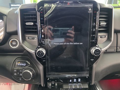 New 2026 RAM 1500 Big Horn AWD/4WD image 12