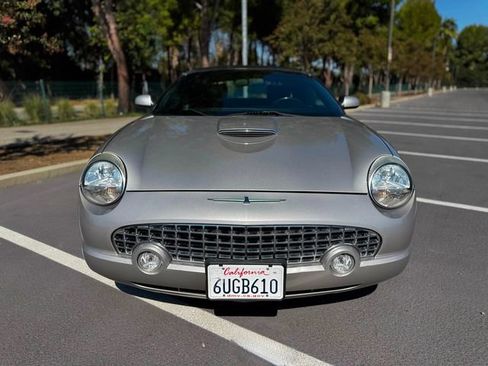 Used 2005 Ford Thunderbird RWD image 5