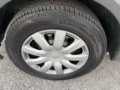 Used 2013 Ford Transit Connect XLT image 21