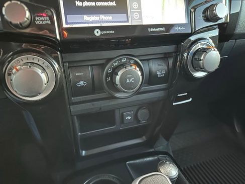 Used 2021 Toyota 4Runner TRD Off-Road Premium image 26