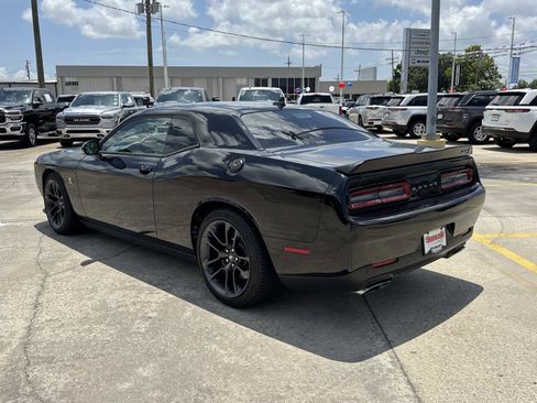 Used 2021 Dodge Challenger R/T Scat Pack RWD image 5
