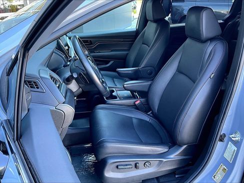 Used 2025 Honda Odyssey Sport-L image 25